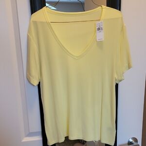 American Eagle Outfitters Light Yellow V-Neck Tee